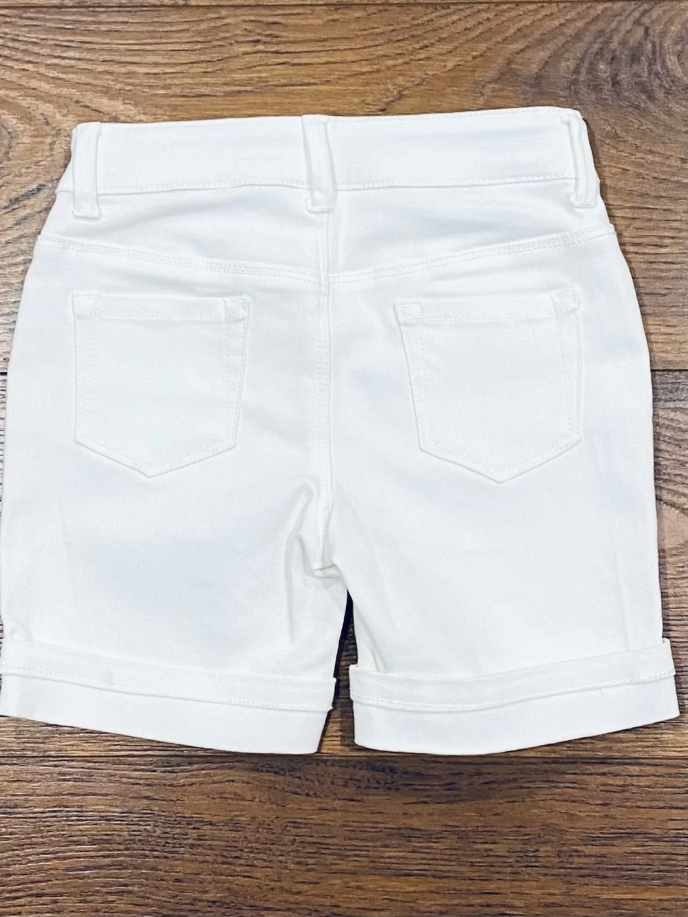Gymboree Girls Solid White Bermuda Shorts Size 5